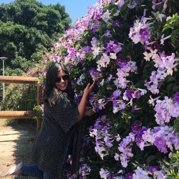 Meet your Posher, Carlye - Picture 1 of 1